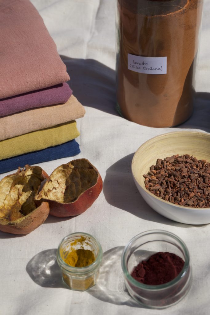 Pourquoi privilégier la teinture naturelle