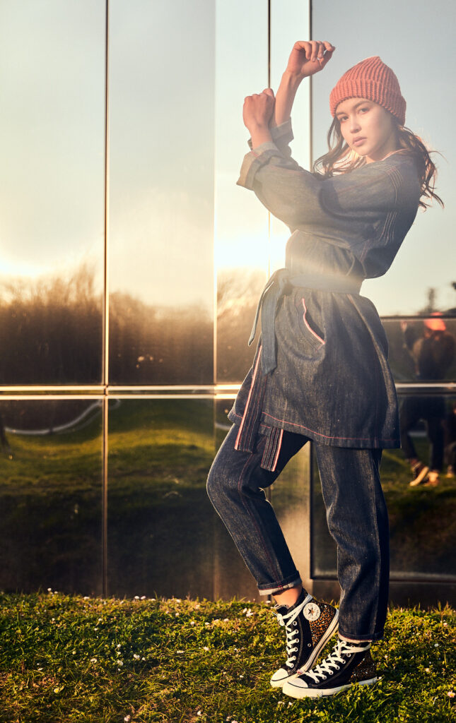 Tenue veste kimono et jean teinture naturelle indigo