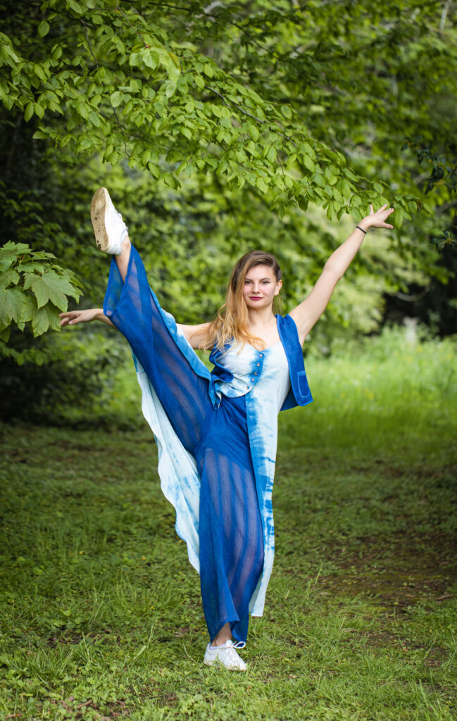 Robe Flow, pantalon Cléo teinture naturelle indigo